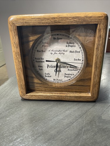 Vintage handcrafted Jim Mofhitz Police Officer’s Clock Battery powered - Bild 1 von 6