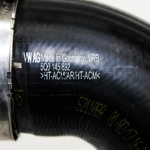 Manguera de radiador de aire de carga derecha VW GOLF VII 2017 5Q0145832 23518403 - Imagen 6 de 6