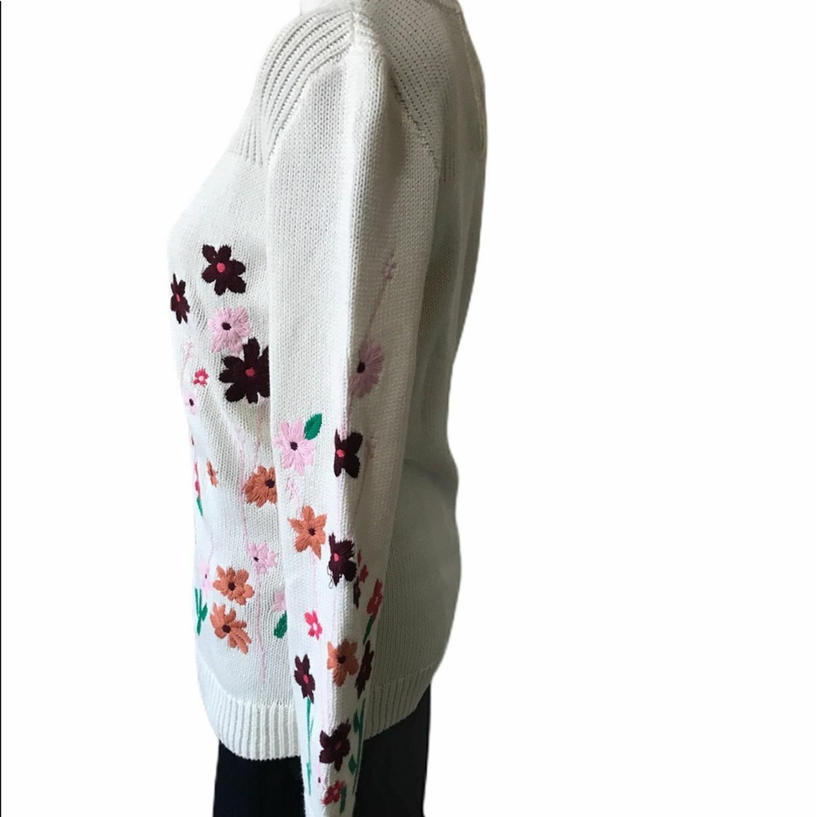 Talbots Cream knit Embroidered Flower Sweater XS Gem