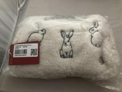 lululemon bunny bag Lululemon Everywhere Belt Bag 1L Fleece New Years Lunar Rabbit SEALED  NewJeans
