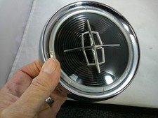 1959 Lincoln Continental Steering Wheel Horn Medallion Emblem Center Cap Badge 1959 Lincoln Continental Steering Wheel Horn Medallion Emblem Center Cap Badge