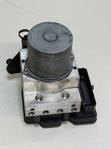 McLaren 570S 2016-2021 Abs/asr hydraulic unit P/N 13C0144CP Photo - $600