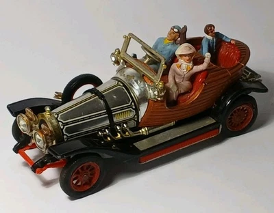 Preços baixos em Corgi Toys chitty chitty Bang Bang Fabricação