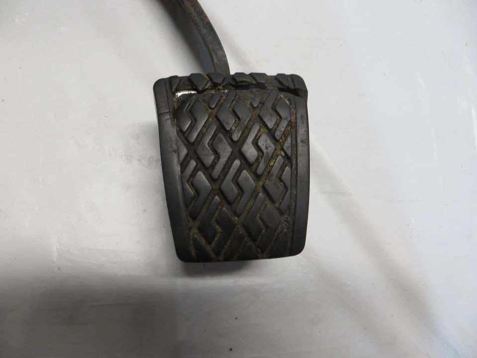 Conjunto de pedais de transmissão manual 00-05 Toyota Celica (acelerador de freio de embreagem) - Imagem 3 de 4