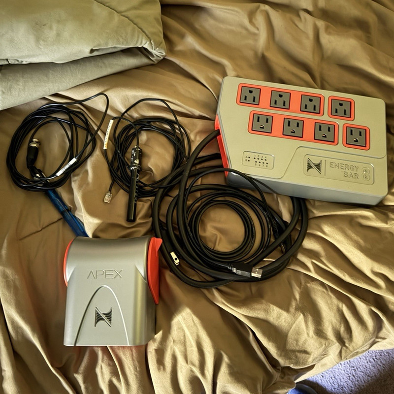 Neptune Systems Apex A3  Aquarium Controller + Energy Bar 8 + cables
