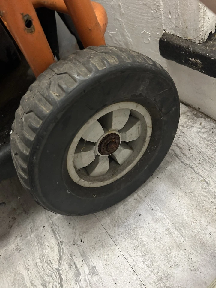 Generac 3100 PSI/2.8GPM Gas-Powered Pressure Washer - Image 4 of 4