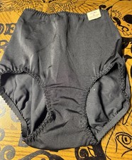VINTAGE OLGA S SECOND SKIN PANTY SIZE SMALL. BLACK