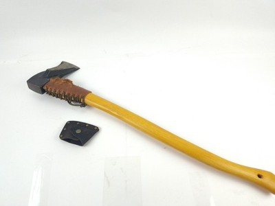 Prandi of Italy Splitting Axe - 6 lbs - 31.4'' - with Leather Edge Guard - Great