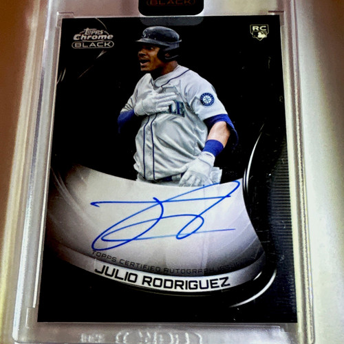 Julio Rodriguez #CBA-JRO 2022 Topps Chrome Black Autographs card