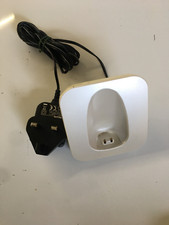 PHILIPS CD 250 PHONE,BASE UNIT ONLY AND CHARGER CABLE SWR-07343 BOX3 677