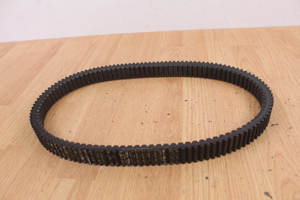 Cinturón de embrague Polaris RMK 600 2009 cambio 3211115 Foto 2 de 4