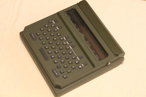 RACAL MA-4248 MEROD Dispositif de saisie et de lecture de messages AVEC CÂBLES ET POCHETTE NEUF - Photo 7 sur 23