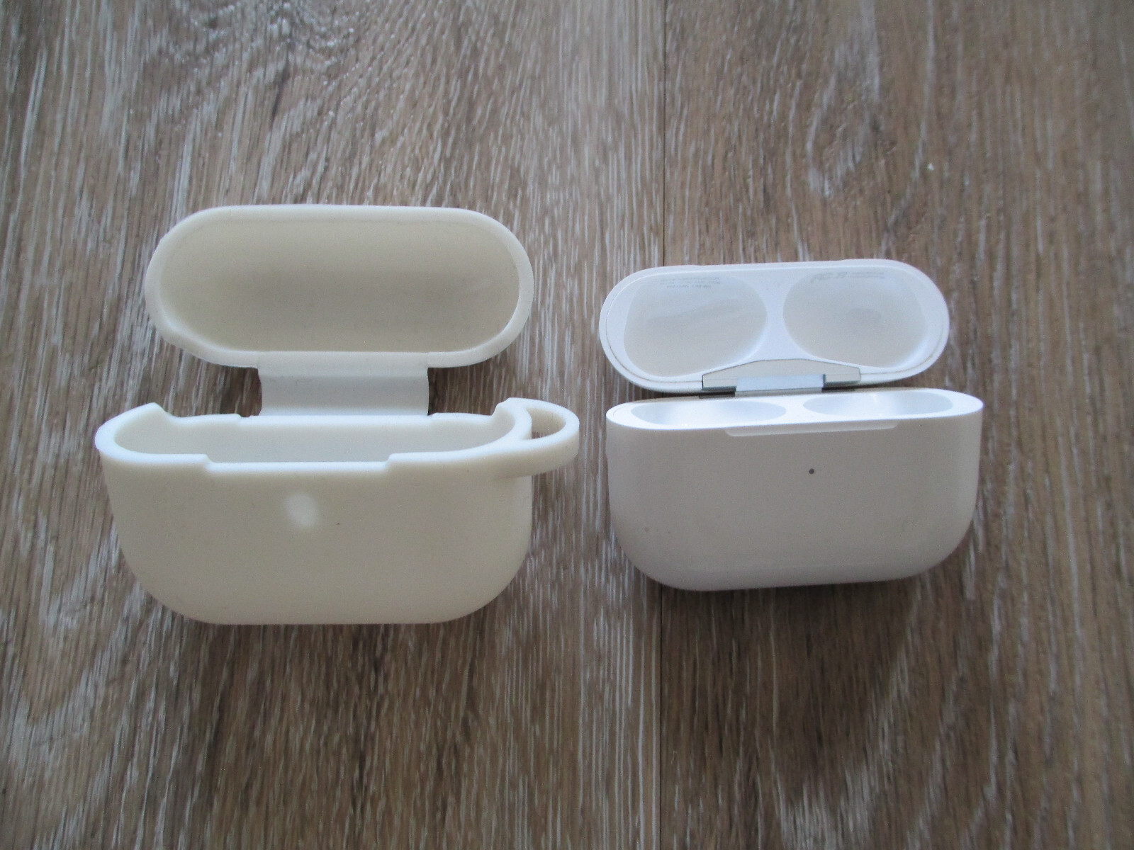 Apple AirPods Pro Charging Case Replacement - Genuine & Compatible-image