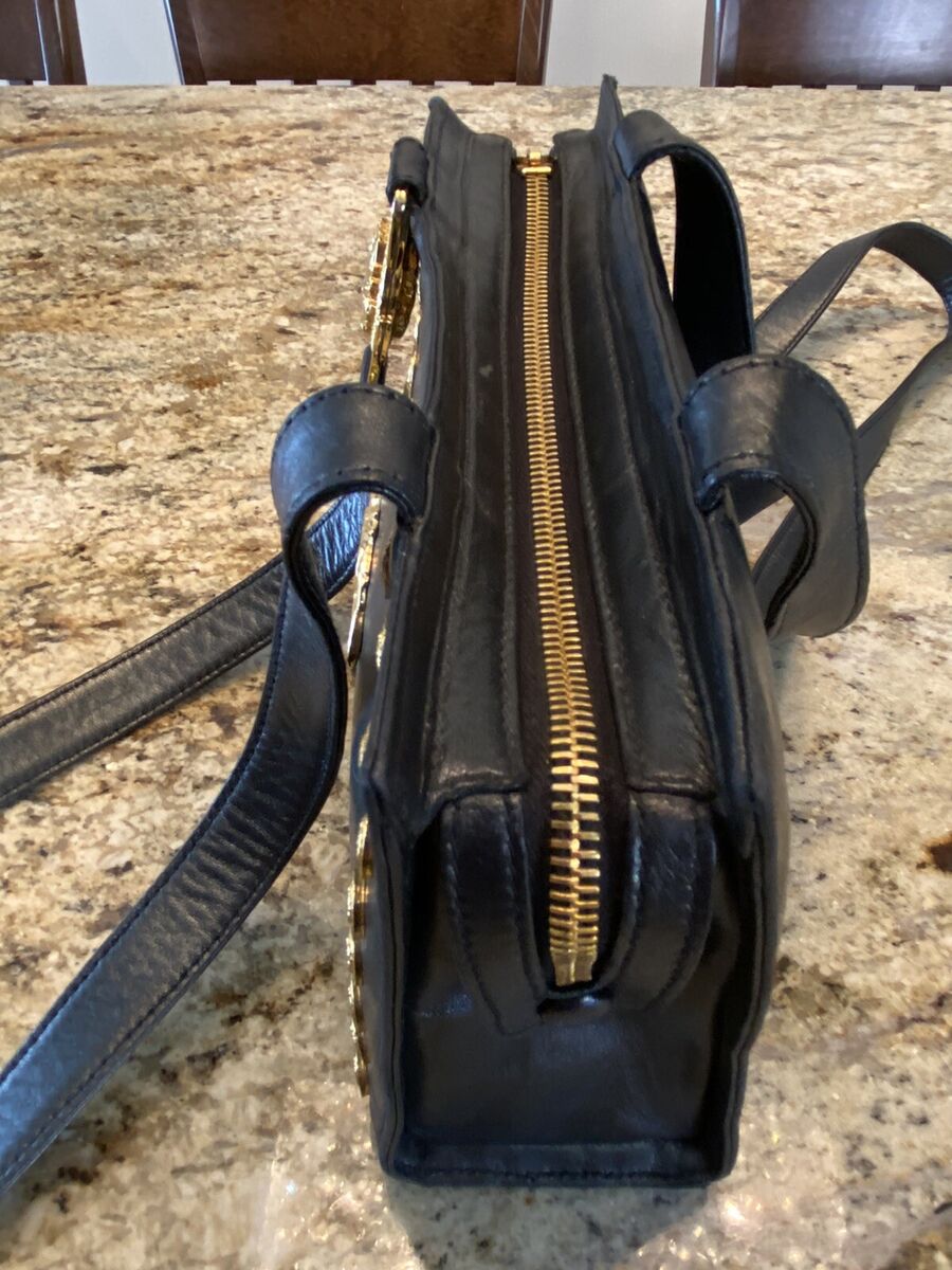 Auth. GIANNI VERSACE VINTAGE Black Leather Shoulder Bag Auth. GIANNI VERSACE VINTAGE Black Leather Shoulder Bag