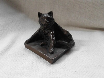 HARZ KATZE ORNAMENT ''REINIGUNG PFLEGE KRATZEN'' von MW PIERCE
