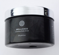 NEW / Forever Flawless BRILLIANCE Luxurious Body Scrub - 250g/ 8.82oz - SEALED