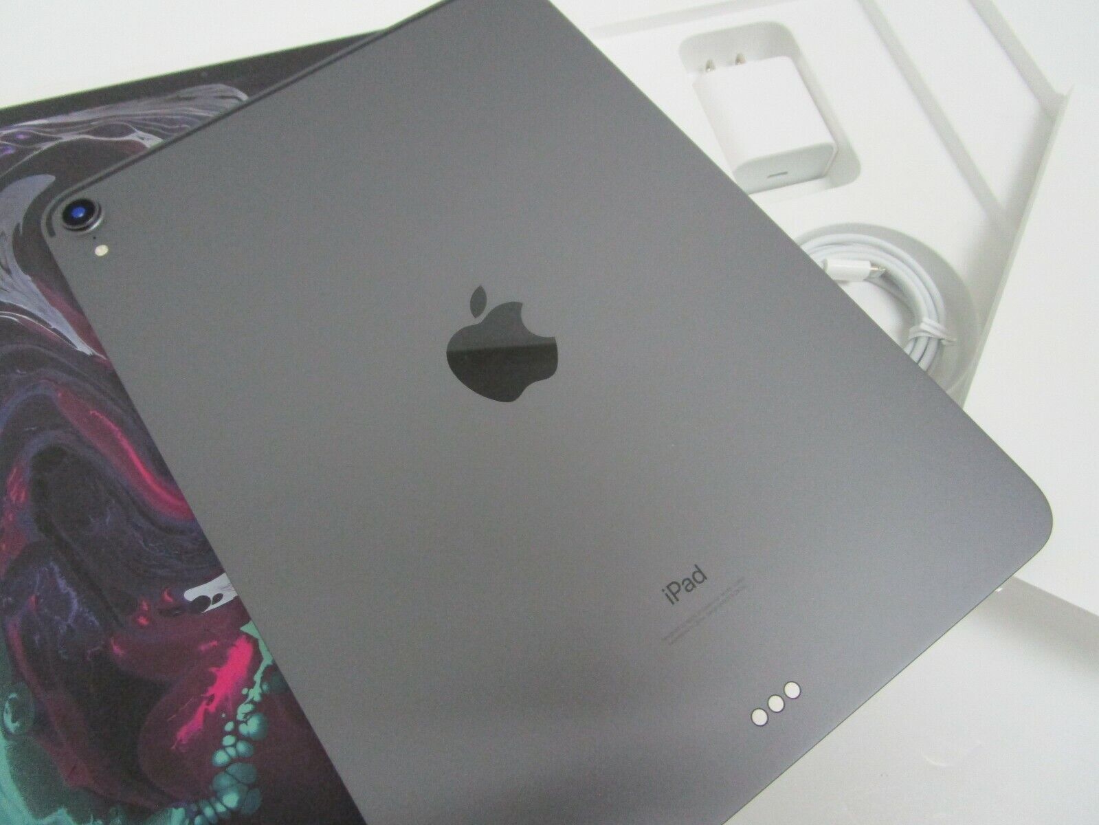Apple iPad Pro 1st Gen. 64GB, Wi-Fi, 11 in - Space Gray for sale 