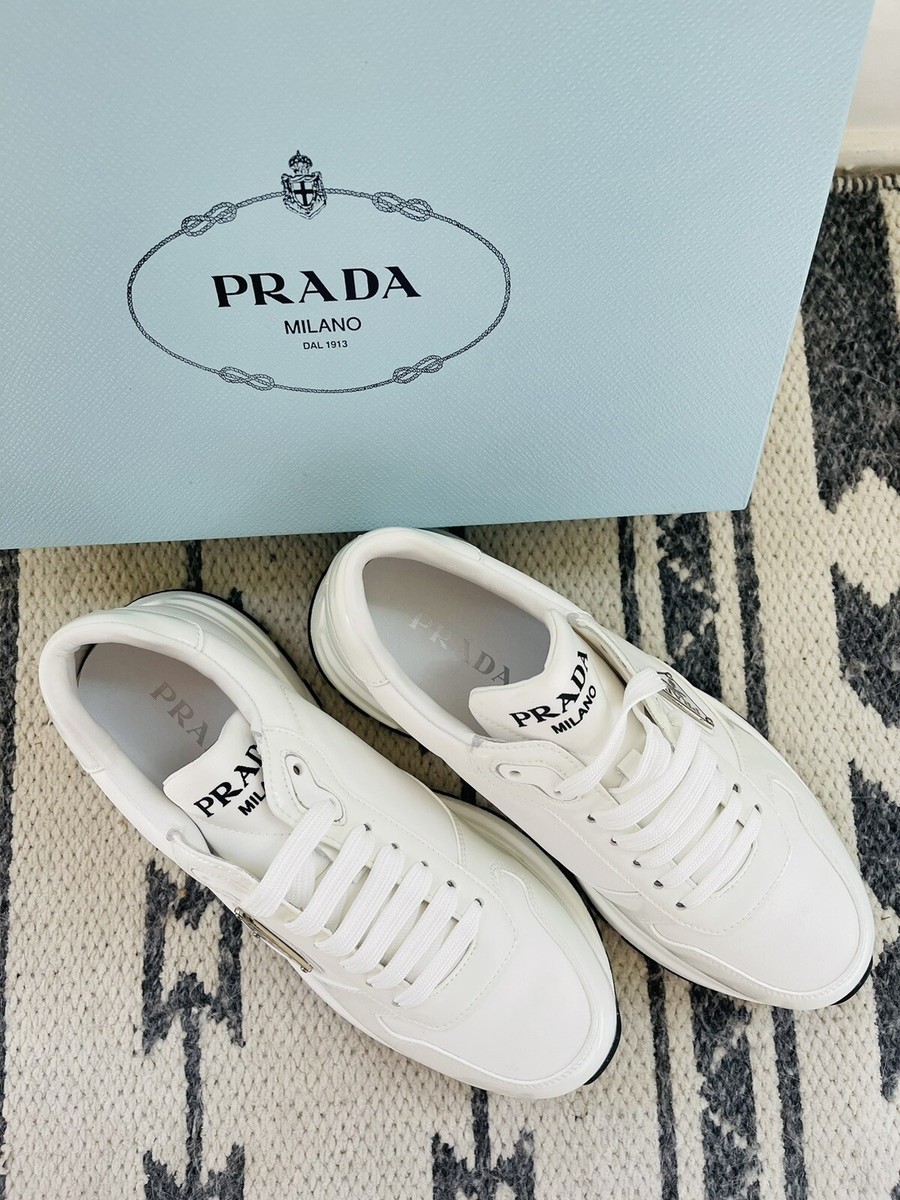 VIP【関税送料無料】希少 PRADA シューズ LEATHER SNEAKERS Prada Leather Sneakers | Saks Fifth Avenue