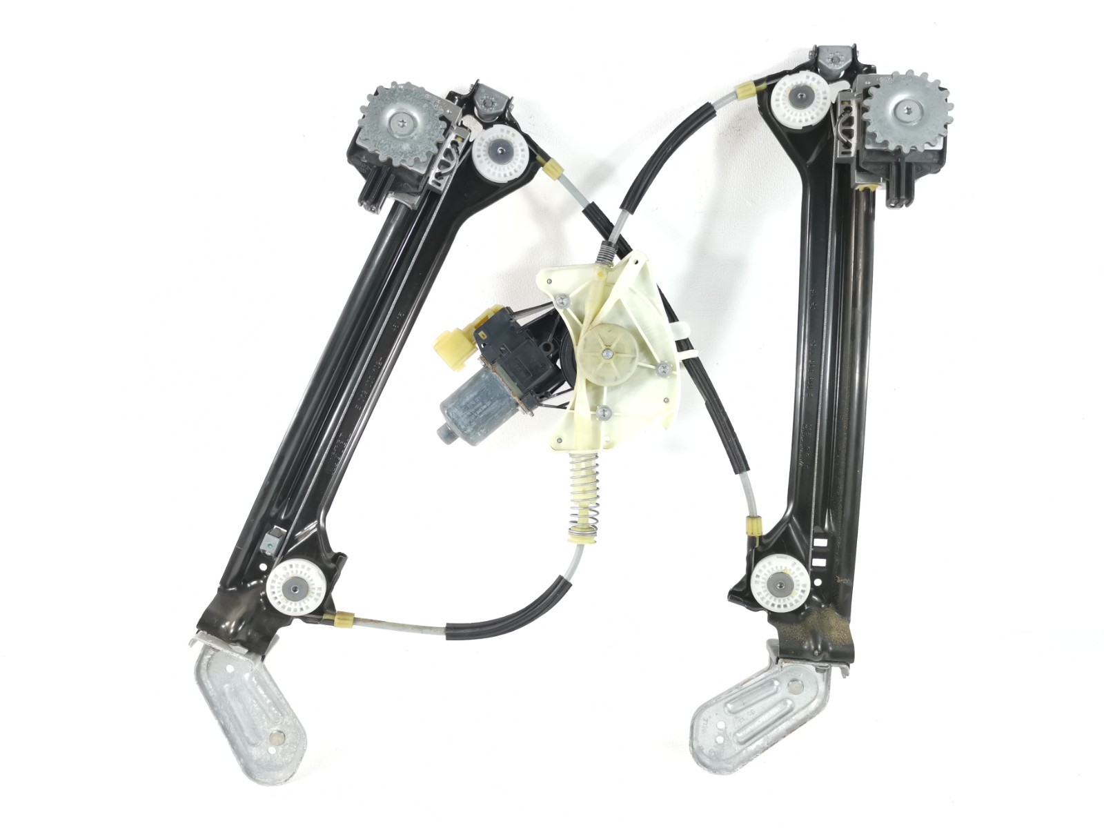 Maserati Ghibli RWD 2017 3.0 L Rear Left Window Motor Regulator 670030023 OEM