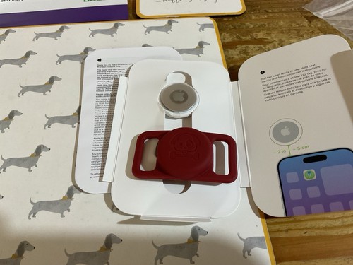 1x APPLE AirTag Air Tag Authentic Tracker plus a Pet AirTag holder - Photo 3 sur 7