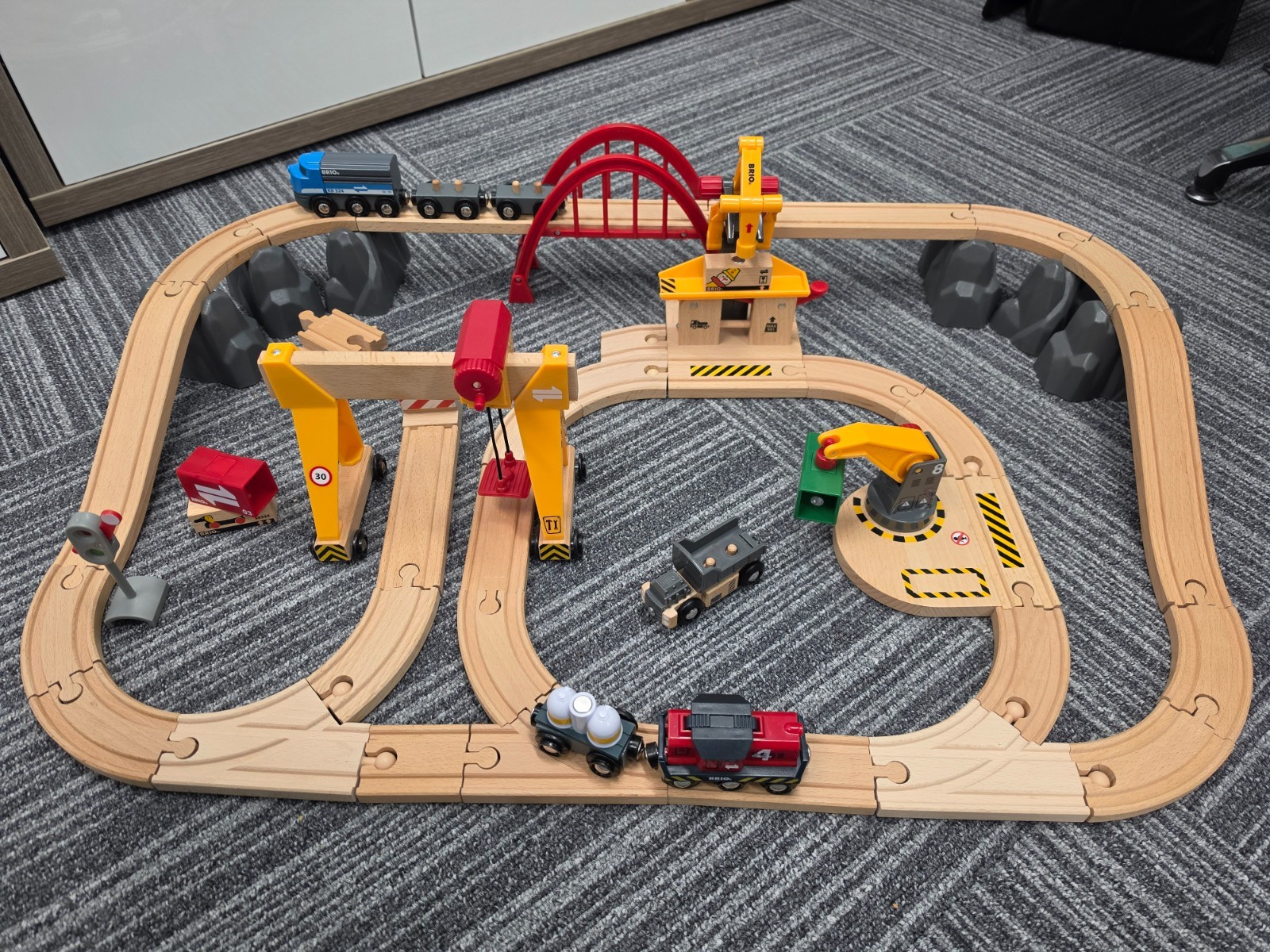 Go Railway Deluxe Set Missing A Boulder