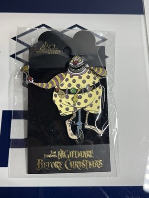 DLR Nightmare Before Christmas 13 Weeks of 13 Treats Clown w/ Tear-Away Face Pin