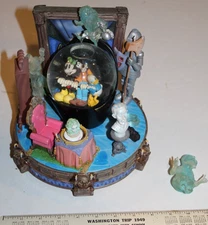 Disney Haunted Mansion Mickey & Friends Doom Buggy Musical Snow Globe READ RARE