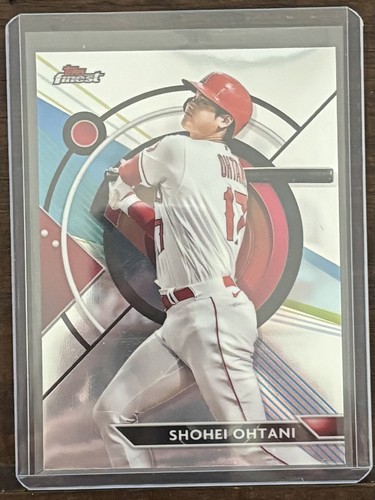 2023 Topps Finest #17 Shohei Ohtani Los Angeles Angels