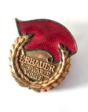 GDR badge builder black pump partially enamelled