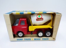 Vintage 1960's Bullmark Japan Tin Cement Mixer Truck NEW Old Store Stock