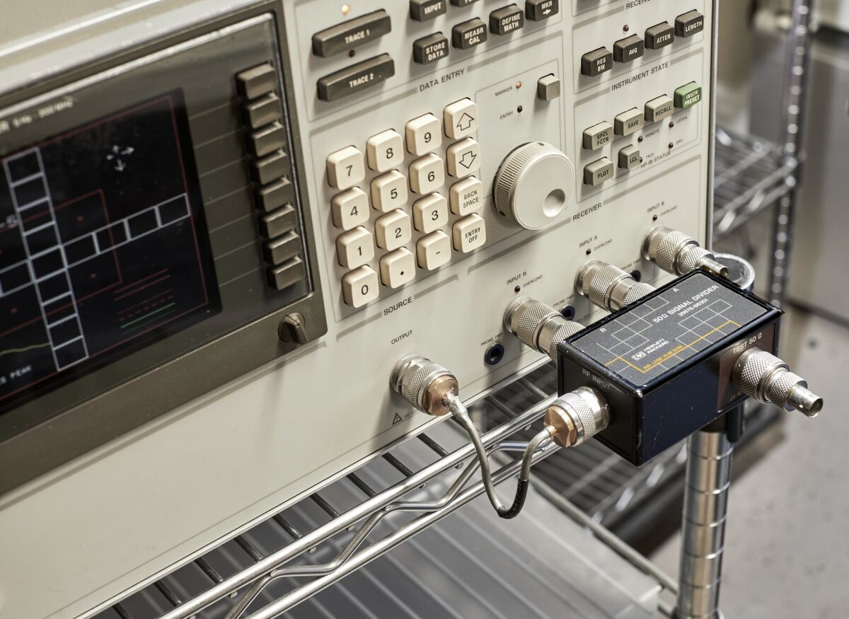 HP 3577A 5Hz to 200 MHz Network Analyzer for sale online | eBay HP 3577A 5Hz to 200 MHz Network Analyzer for sale online | eBay