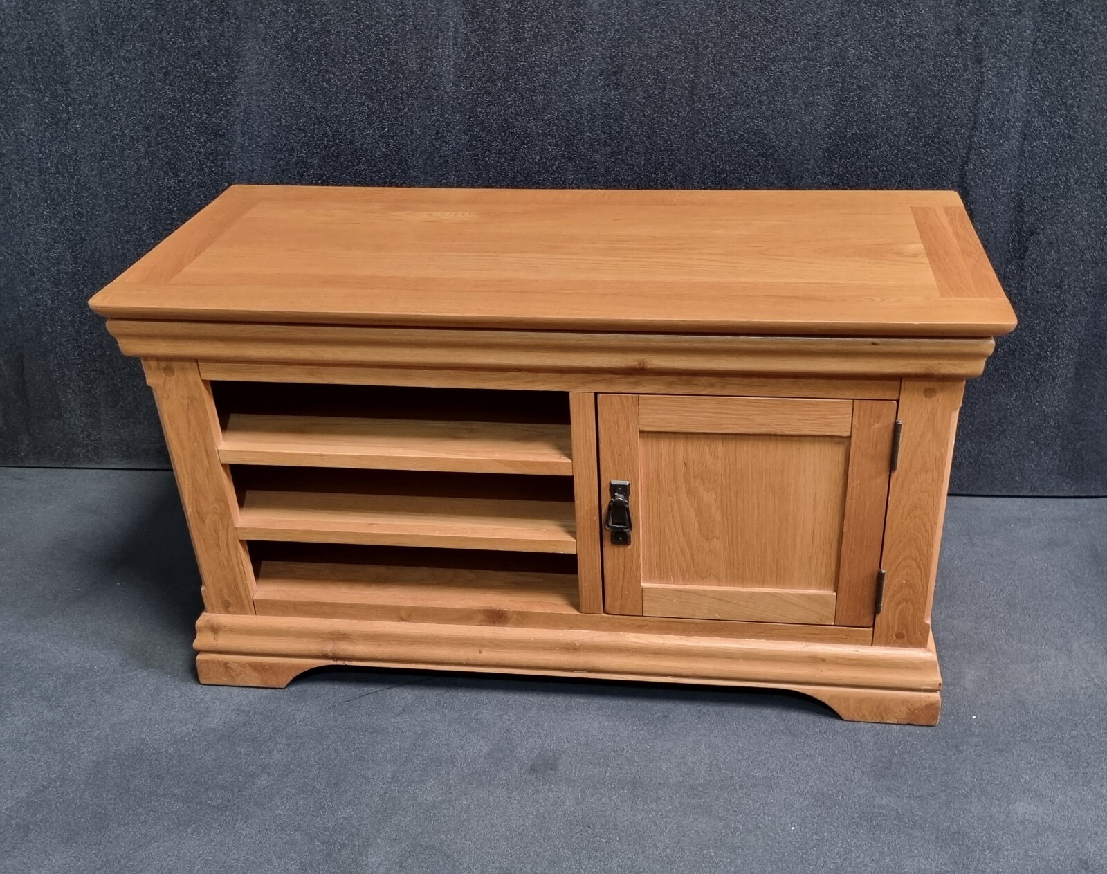Solid Oak TV Stand Media Unit Hand made Oak Furniture eBay