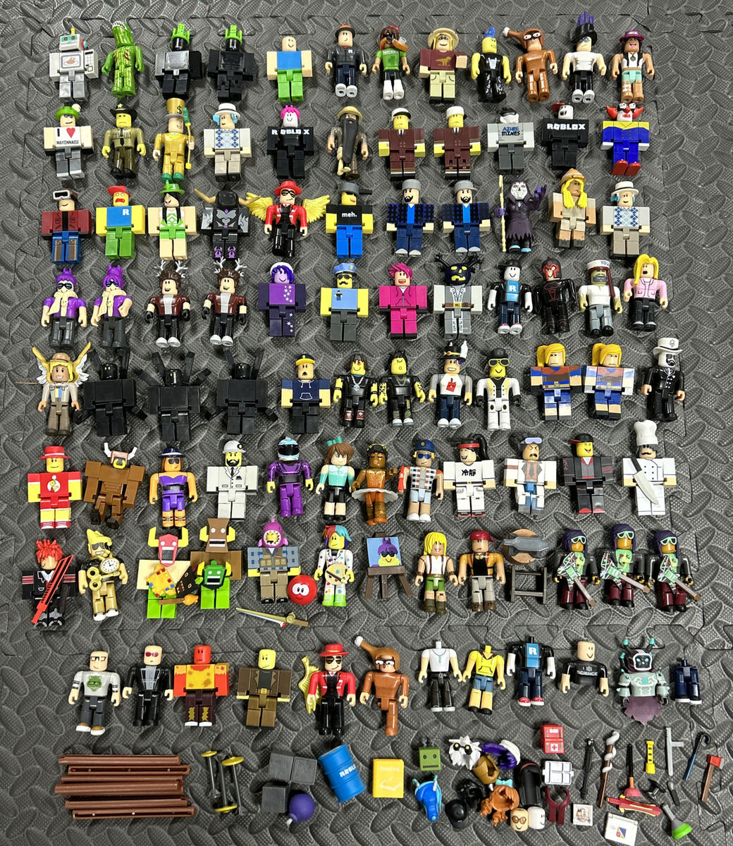 18 Piece Roblox Toys Action Figures Mixed Lot Figures + Accessories NO  CODES