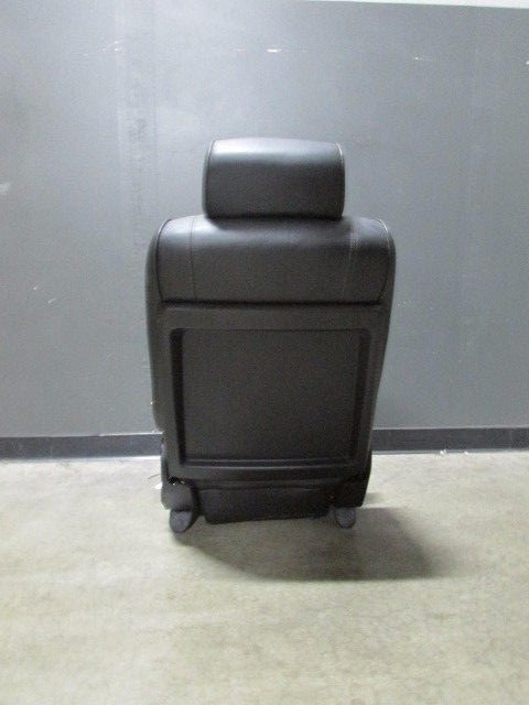Maserati Quattroporte, LH, Left Front Seat, Black, Used, Wear,