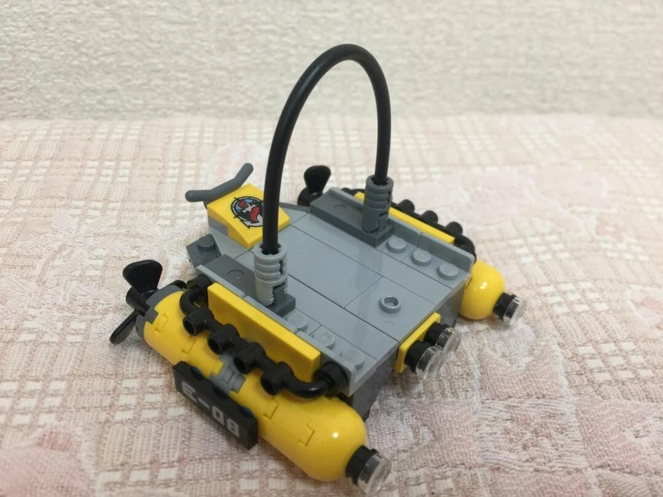 LEGO 60096 Deep Sea Operation Base City Deep Sea Explorers 2015 without Box - Image 4 of 4