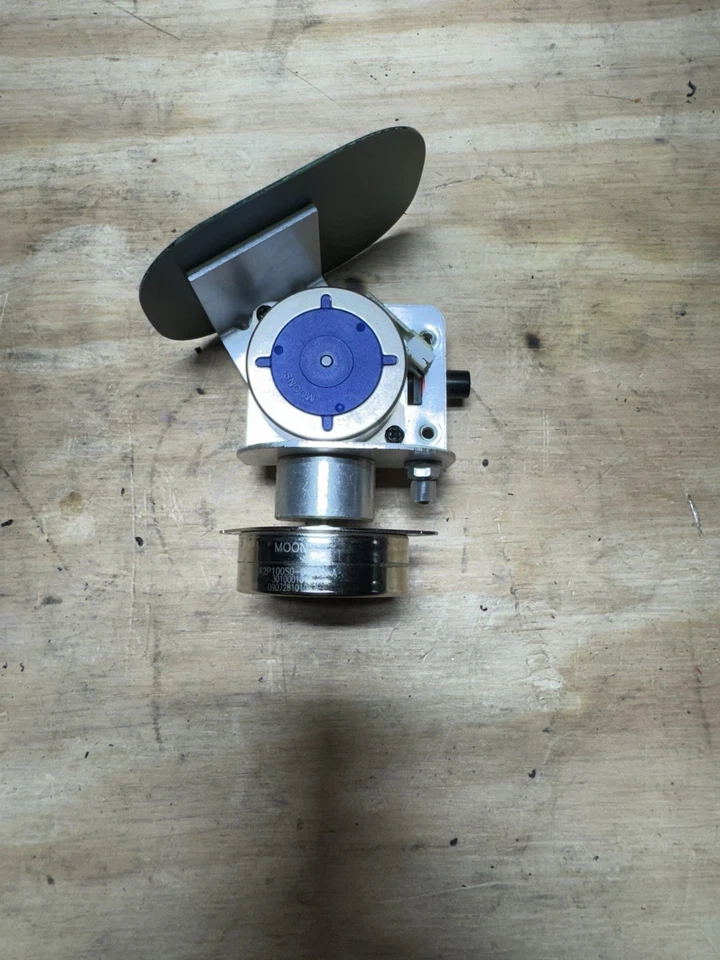 ADJ Nucleus LED X/Y Scanner Mirror Assembly W/ Wiring Harness - Image 3 of 4