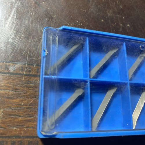Qty.9 CARBOLOY GDN156D8 515 CARBIDE GROOVING INSERTS GDN 156 D8 (E9) - Picture 2 of 4