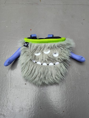 8BPLUS Chalk Bag Monster Green Fuzzy 3 Eyes Climbing Bouldering 🔥