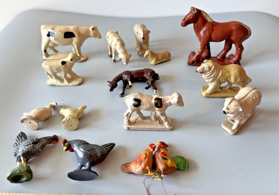 1930-50S HAPPY BARNYARD LIVESTOCK FIGURES - HORSES, COWS DOG SHEEP CHICKENS, 16