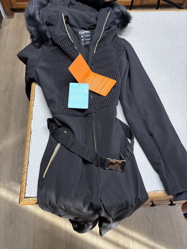 Yeefine Women’s One-Piece Ski Suit | Snowsuit | NWT Large