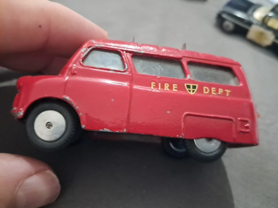 Juguetes Corgi de colección | Bedford Fire Tender | # años 60 | Gran Bretaña Foto 2 de 4