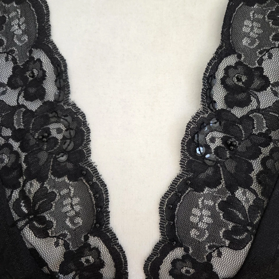 Secret Treasures Robe Womens L Black Lace Sheer Burnout Animal Print Loungewear - Imagem 4 de 4