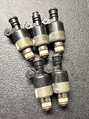5 X FUEL INJECTOR DAEWOO LANOS  1.5L 1.6L, 1999 2000 2001 2002,  17103677