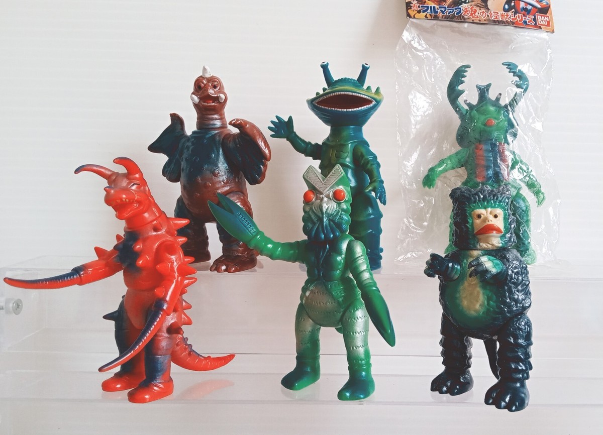 Bullmark Mini Kaiju Pigmon Alien Baltan Kanegon Gudon & Antlr