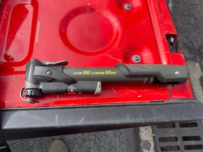 Bell Air Strike 550 High Volume Bike Frame Mount Air Pump With