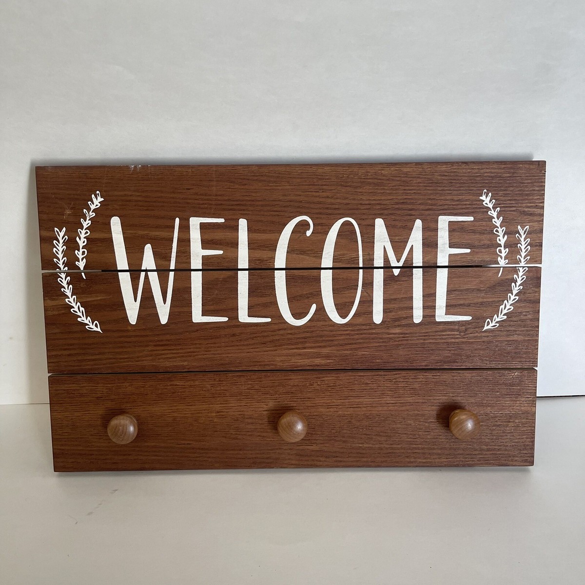 Wall Mounted Entryway Door Wooden WELCOME Sign, Brown,3 Coat Bag