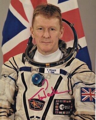 Tim Peake  Astronaut  AUTOGRAPH signed 10x8 Photo ACOA