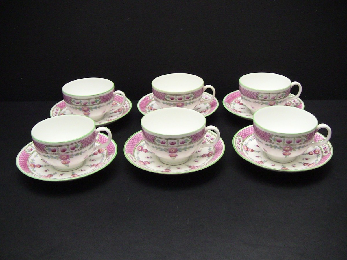 ロイヤルドルトン  Again Antique Royal Doulton E8754 6 Cups & 6 Saucers- Pink Floral