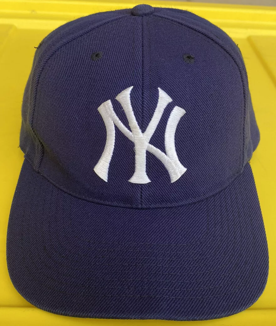 90s USA製 New York Yankees Logo Cap-