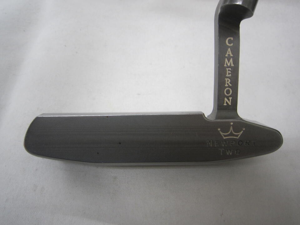 SCOTTY CAMERON THE ART OF PUTT Oilcan NEWPORT TWO 35in Putter RH avec H/C 2